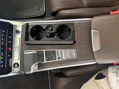Audi A7L