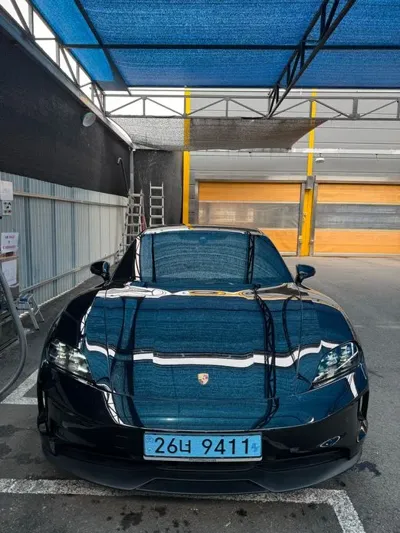 Porsche Taycan