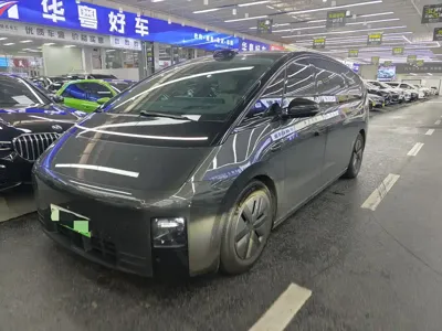 Li Auto Li MEGA