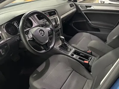 Volkswagen Golf (Import)