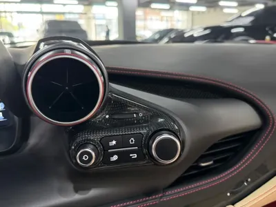 Ferrari F8