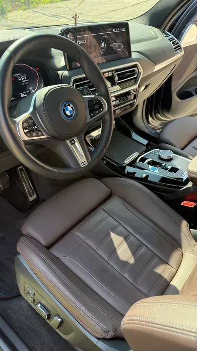 BMW iX3