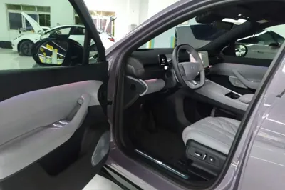 Nio EC6