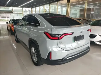 Nio EC6