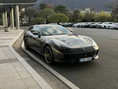 Ferrari GTC4 Lusso