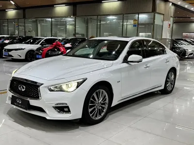Infiniti Q50L