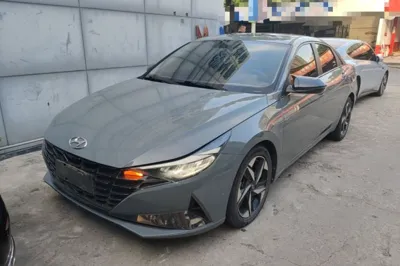 Hyundai Elantra