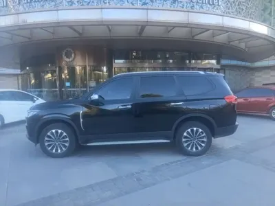 Maxus D90
