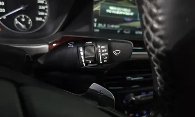 Genesis EQ900
