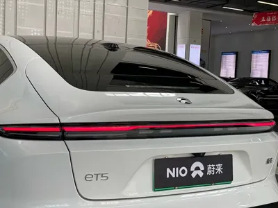 Nio ET5