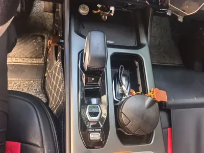 Geely Haoyue L