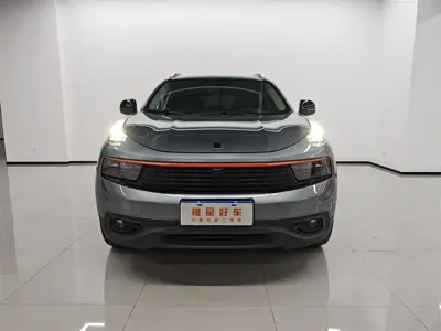 Lynk & Co 01