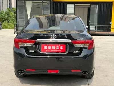 Toyota Reiz