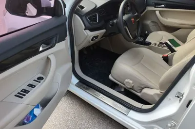 Roewe 360