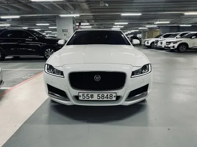 Jaguar XF