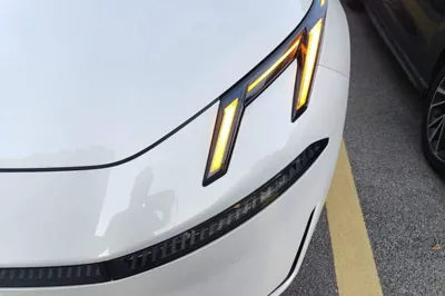 Lynk & Co 07