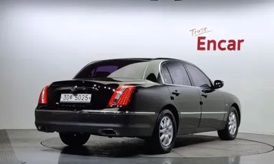 Kia Opirus