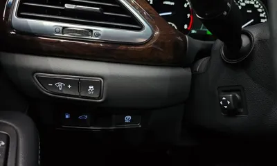 Genesis EQ900