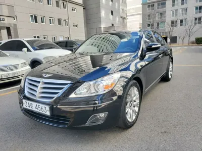 Hyundai Genesis