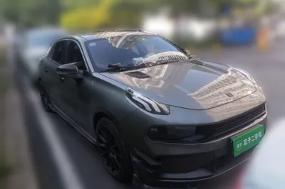 Lynk & Co 03