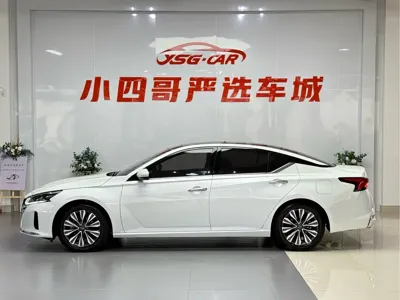 Nissan Teana