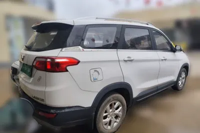 Wuling Hongguang S3