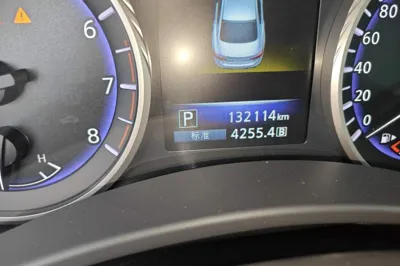 Infiniti Q50L