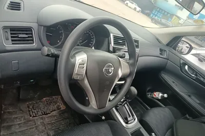 Nissan Tiida