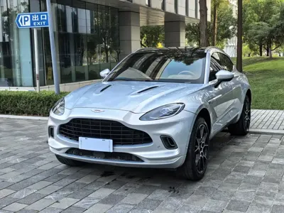 Aston Martin DBX