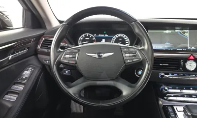 Genesis EQ900