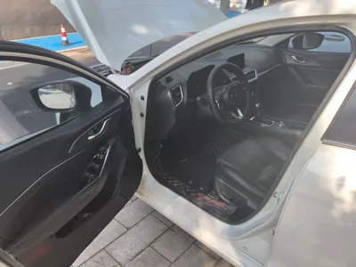 Mazda Mazda 3 Axela