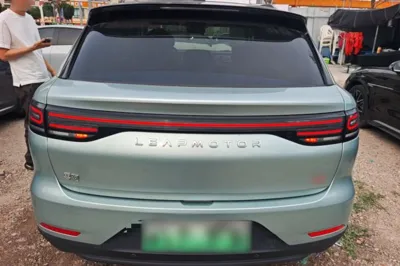 Leapmotor C11