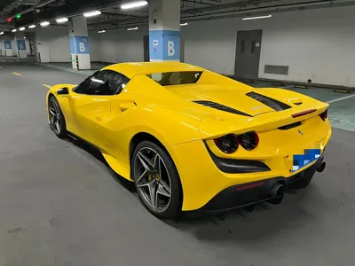 Ferrari F8
