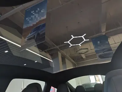 Tesla Model Y L