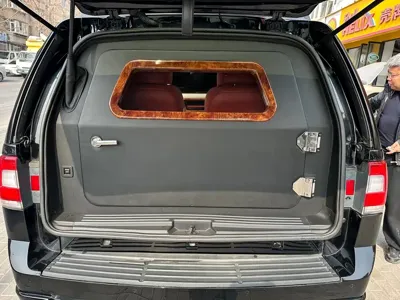 Lincoln Navigator