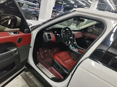 Land Rover Sport