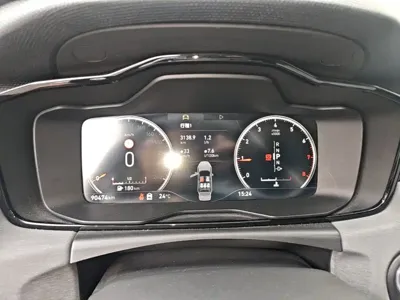 Lynk & Co 02