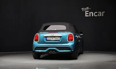 MINI Cooper Convertible