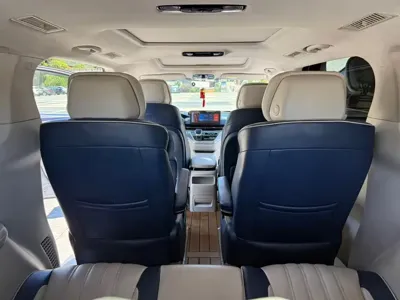 Roewe iMAX8