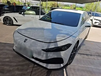 Roewe D7