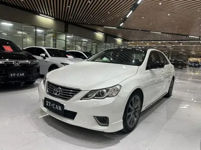 Toyota Reiz