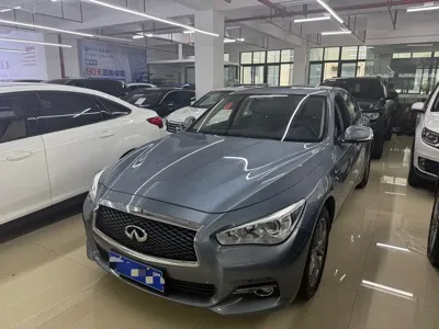 Infiniti Q50L