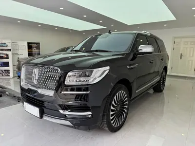 Lincoln Navigator