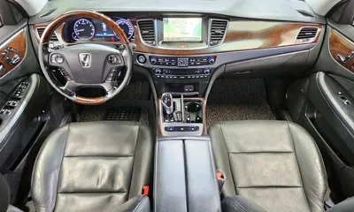 Hyundai Equus