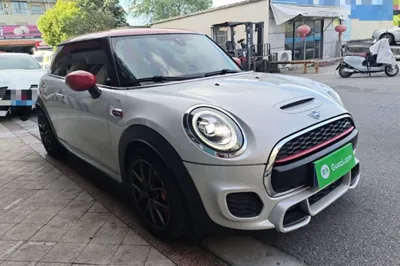 MINI JCW