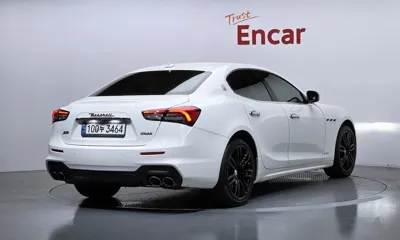 Maserati Ghibli