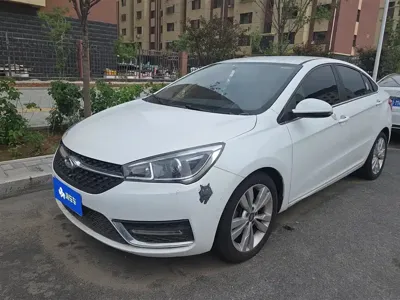 Chery Arrizo 5