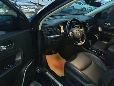 Jeep Grand Commander