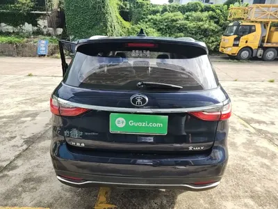 BYD MAX