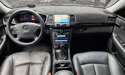 Kia Opirus